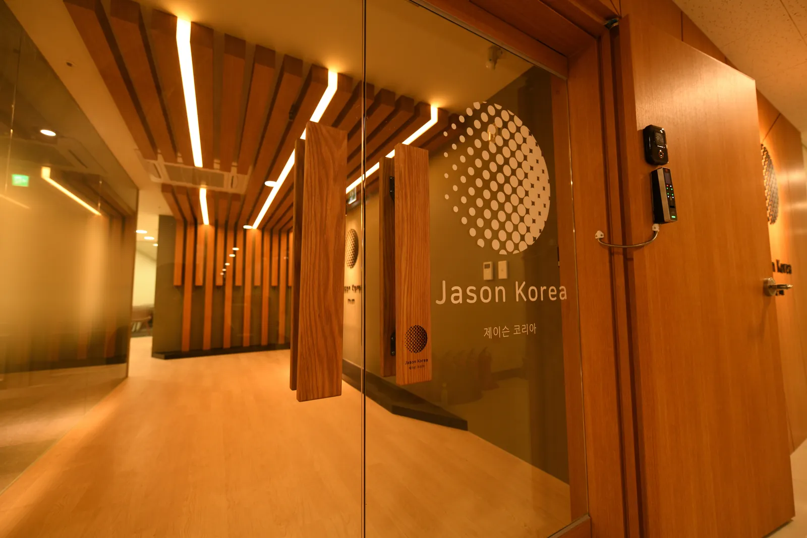 경기 화성 향남 제이슨코리아 50평 사무실 인테리어 | 우드톤 오피스 시공사진 2