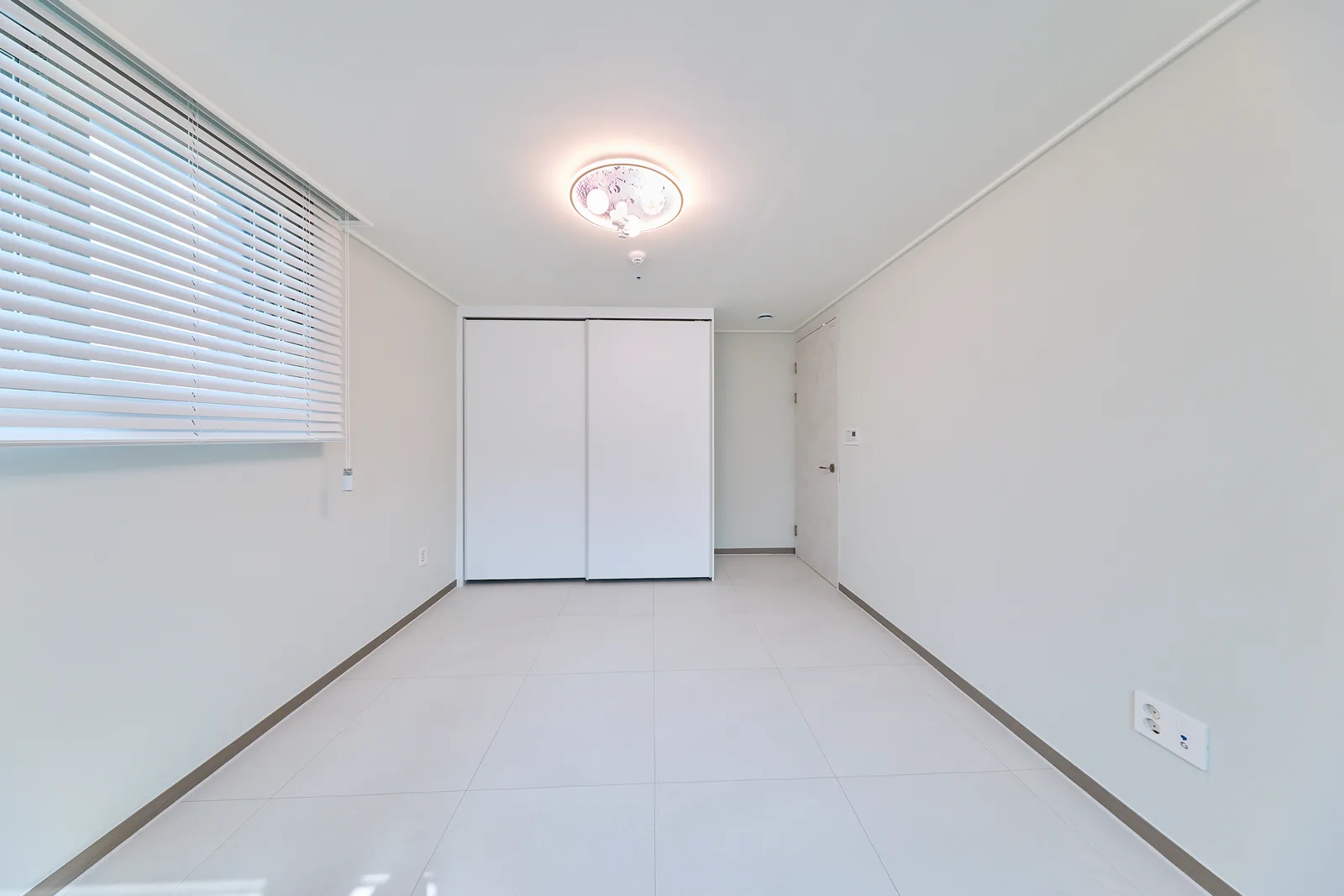 dream-resi-bedroom-main1